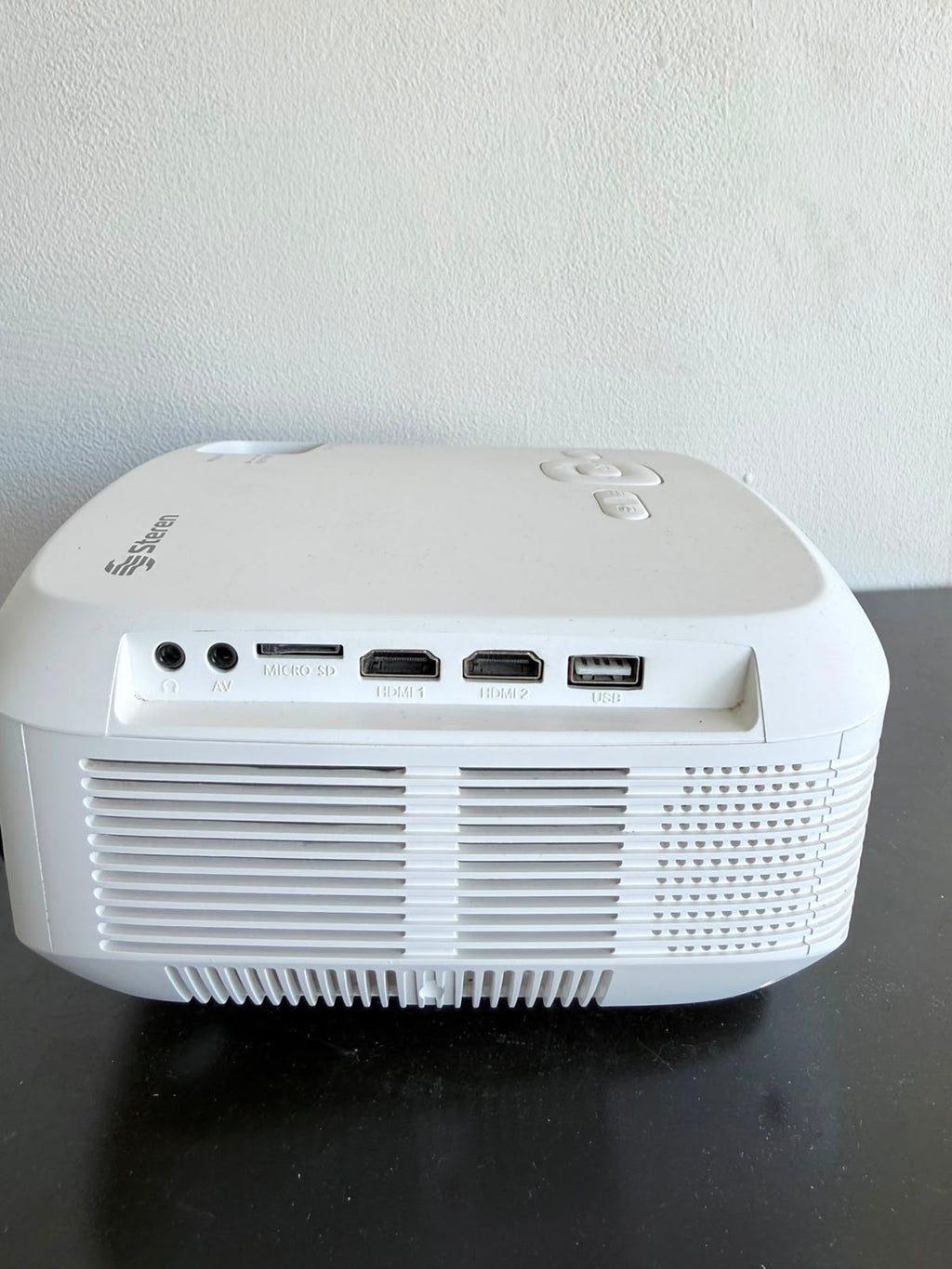 PROYECTOR STEREN PRO 400