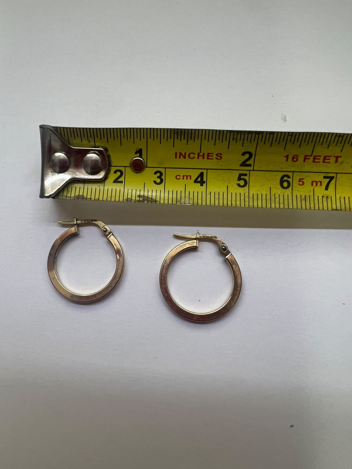 Aretes de Argolla Lisos en Oro 10K