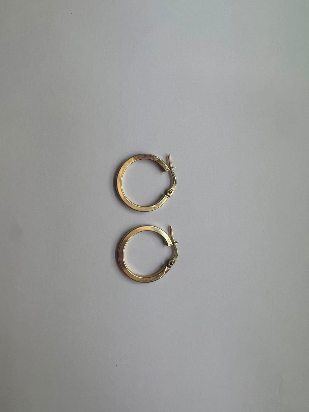 Aretes de Argolla Lisos en Oro 10K