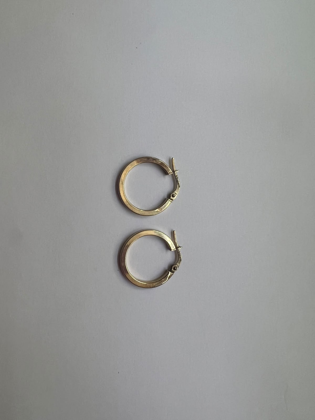 Aretes de Argolla Lisos en Oro 10K