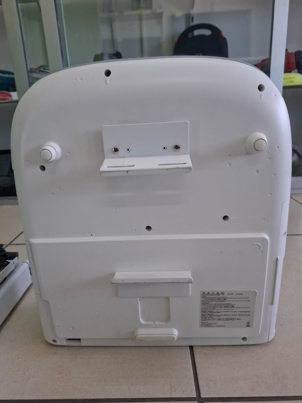 PROYECTOR PROFESIONAL BENQ MW864UST WXGA DLP 3300 Lúmenes