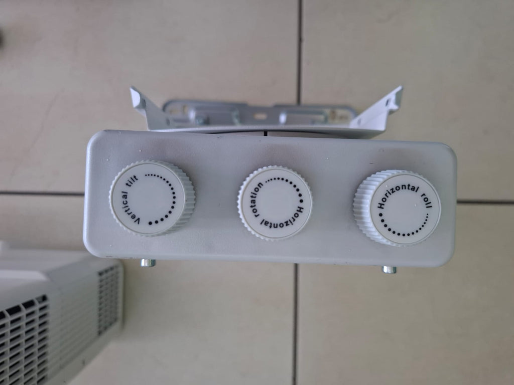 PROYECTOR PROFESIONAL BENQ MW864UST WXGA DLP 3300 Lúmenes