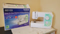 Maquina de coser Brother MODELO JS2135 con caja