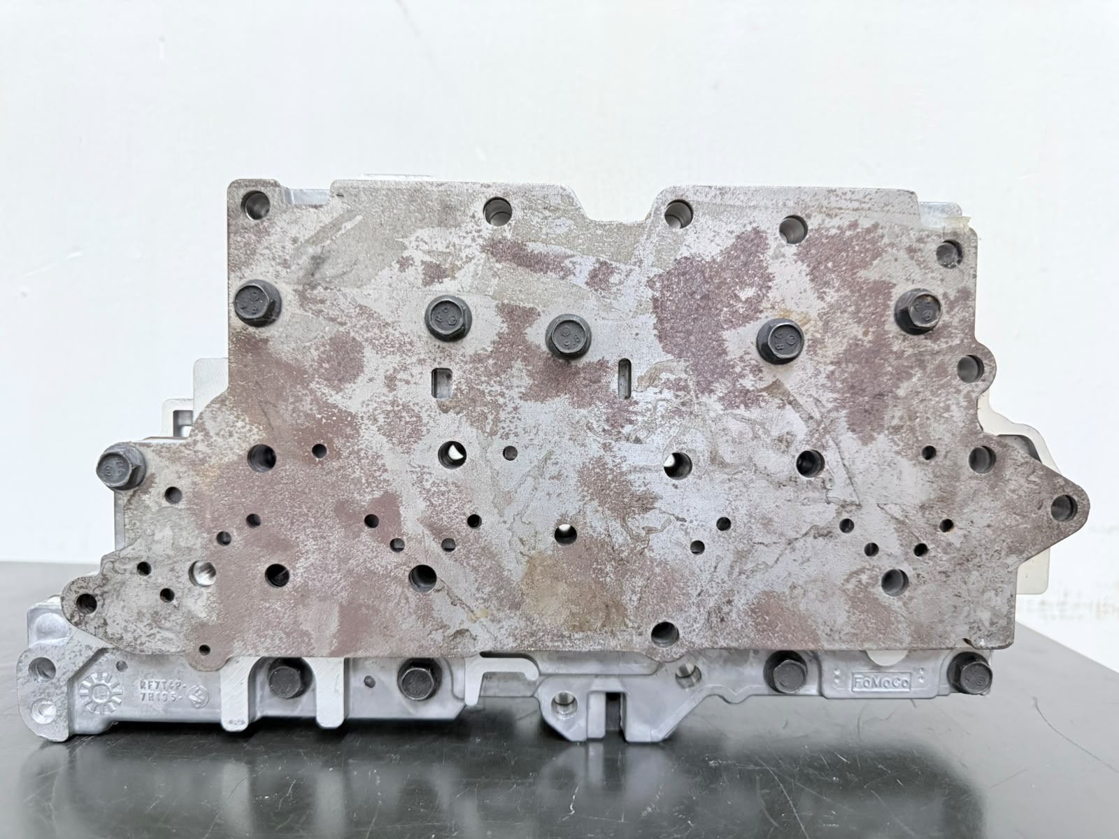 Caja de Válvulas FoMoco 24223910, RF7T4P-7A092-AC , L332K para Ford