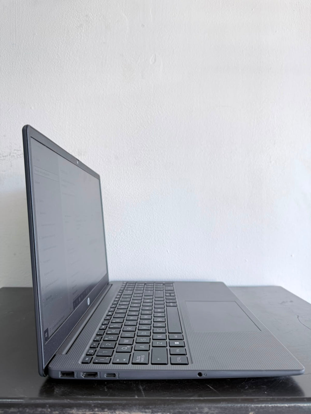 Laptop HP 255 G10 – AMD Ryzen 5 7530U | 16GB RAM | 477GB SSD | Windows 11