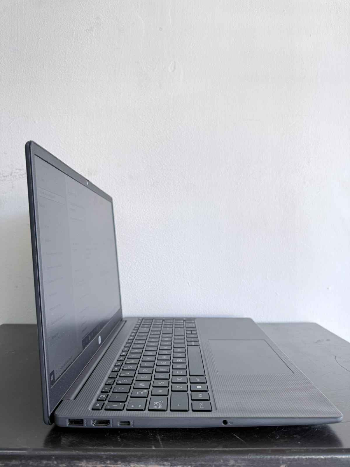 Laptop HP 255 G10 – AMD Ryzen 5 7530U | 16GB RAM | 477GB SSD | Windows 11
