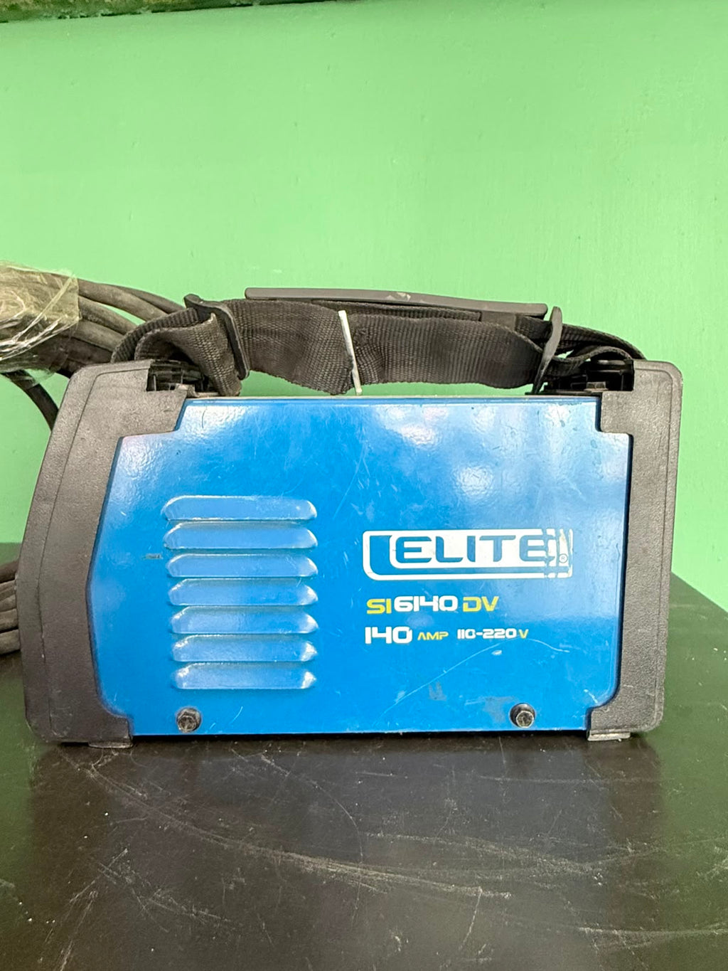 Soldadora Inversora Elite SI6140 DV – 140 AMP | Dual Voltaje 110-220V