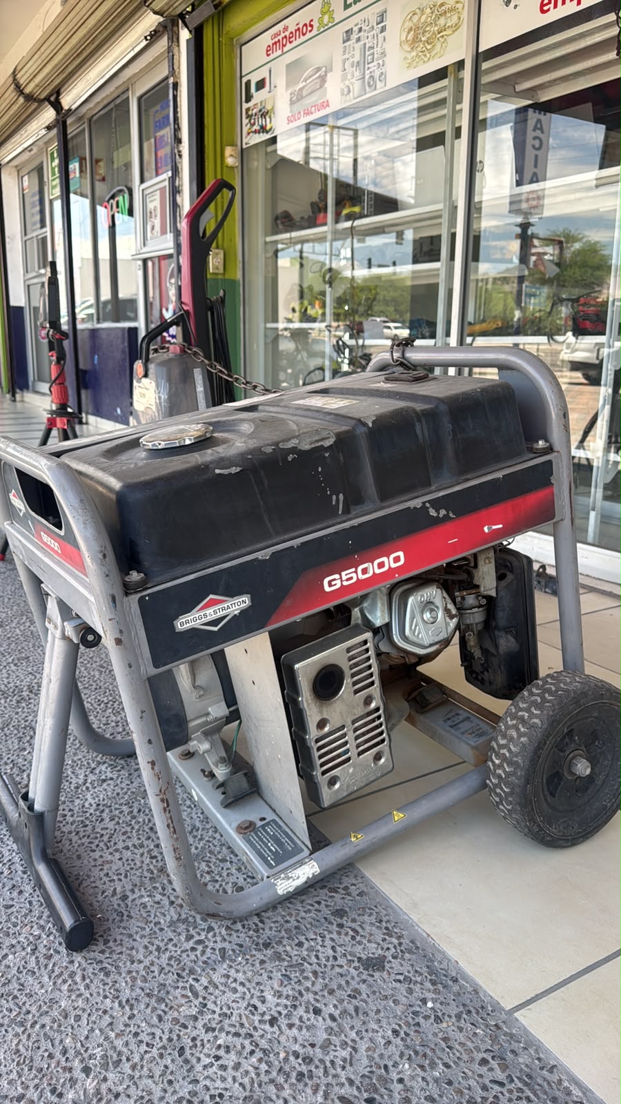 Generador Briggs & Stratton G5000 – 5000W | Gasolina | 120V/240V