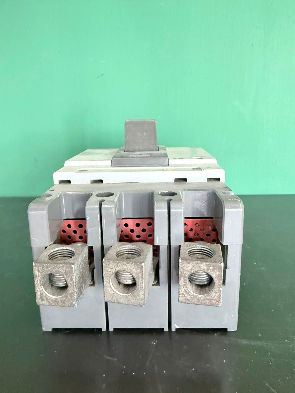 Interruptor Termomagnético MCCB LS Metasol ABN 403c 300A 3P (Usado)
