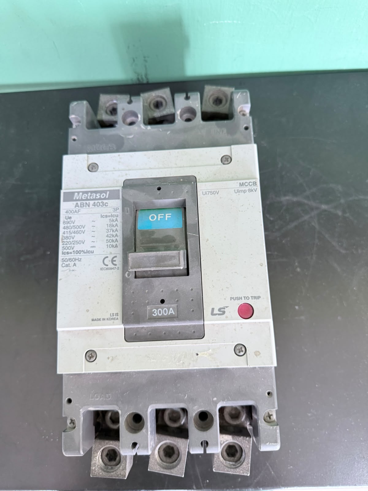 Interruptor Termomagnético MCCB LS Metasol ABN 403c 300A 3P (Usado)