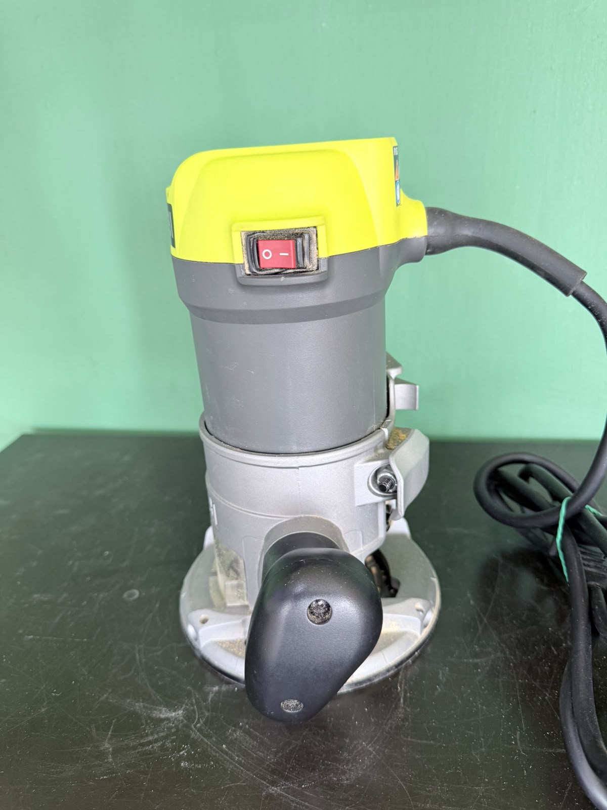 Router Fresadora Ryobi R163G (Usado)