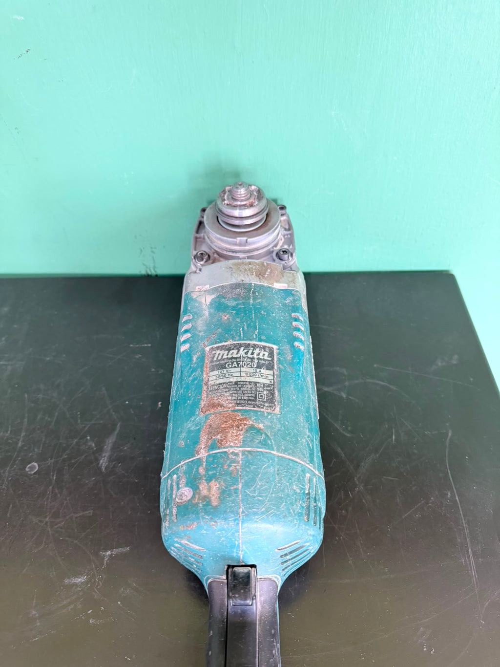 Amoladora Angular Makita GA7020 7" (Usada)