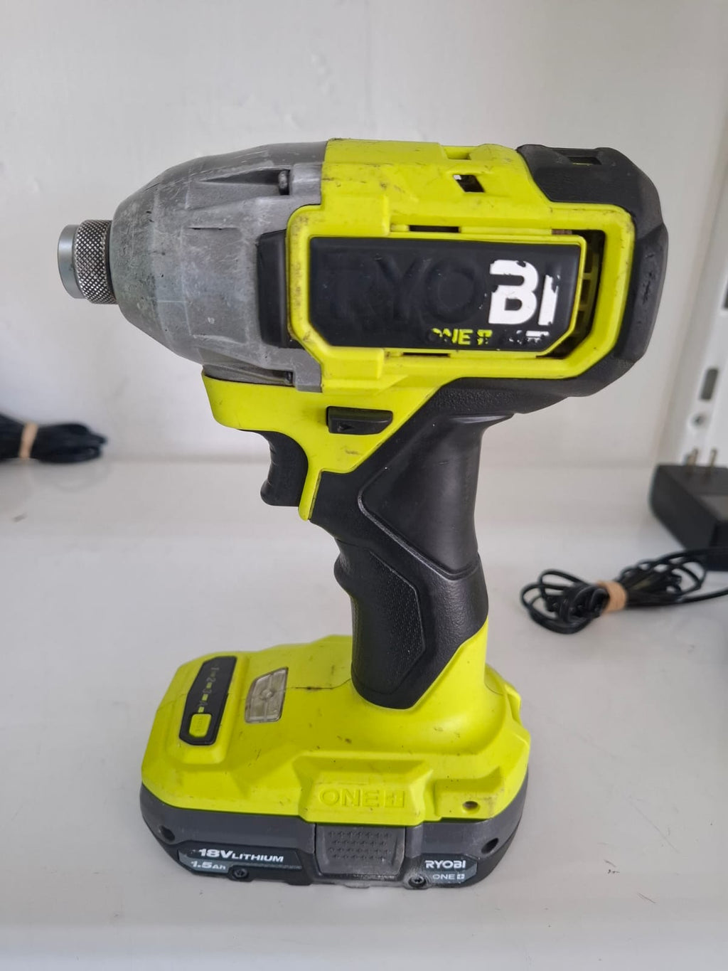 KIT TALADROS INALAMBRICOS RYOBI ONE+ BRUSHLESS