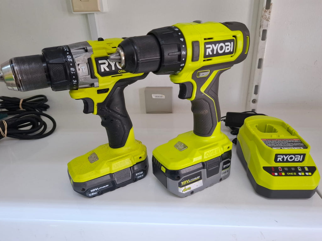 KIT 2 TALADROS INALAMBRICOS RYOBI ONE +