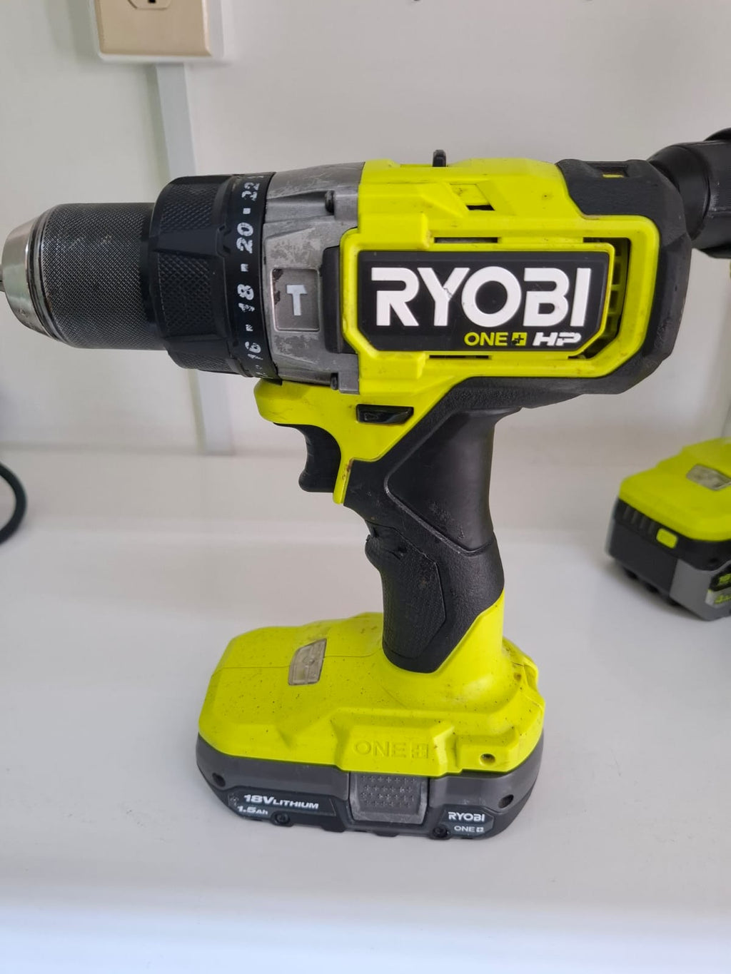 KIT 2 TALADROS INALAMBRICOS RYOBI ONE +
