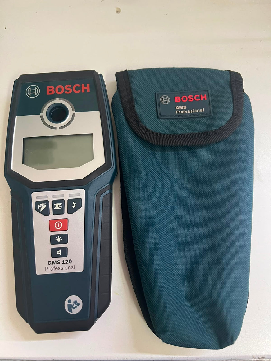 Detector de Materiales Bosch GMS 120  ( usado perfectas condiciones )