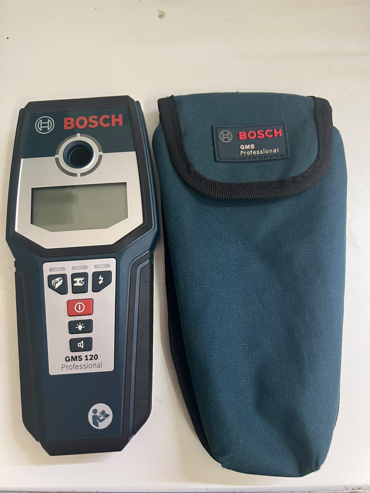Detector de Materiales Bosch GMS 120  ( usado perfectas condiciones )